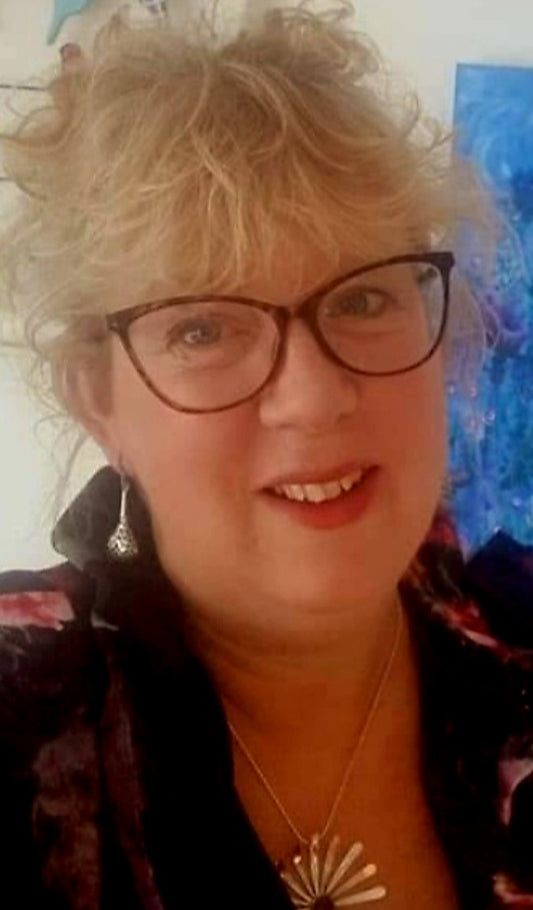 Artist and Designer Mandy McKenna Designs, floral artwork and fabric collection